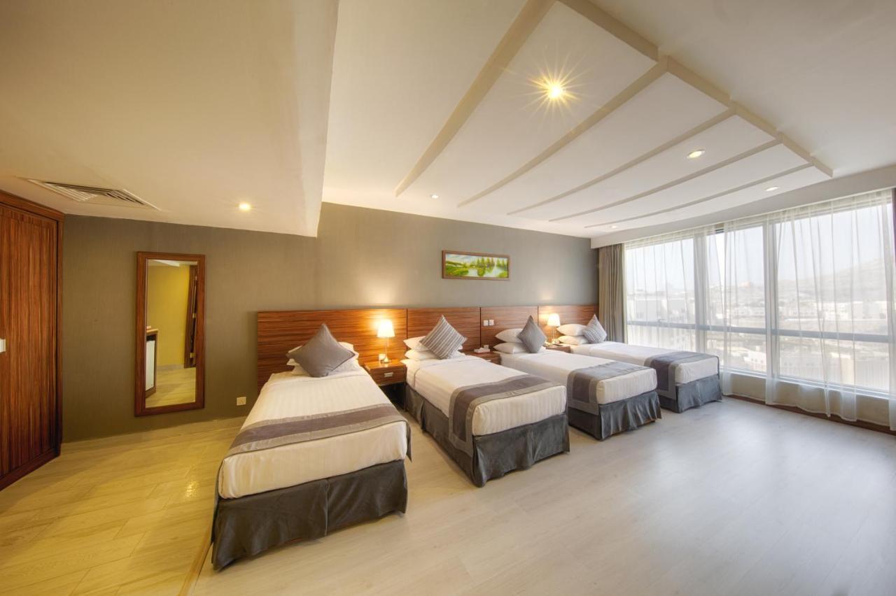Al Safwah Orchid Hotel Mekka Buitenkant foto Family room