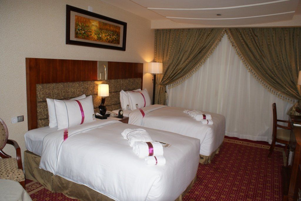 Al Safwah Orchid Hotel Mekka Buitenkant foto A room at the Hilton Khartoum